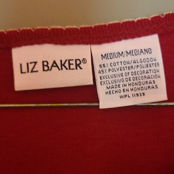 Liz Baker Medium Short Sleeve Red V-Neck sweater with neckline embellishment - Picture 3 of 4